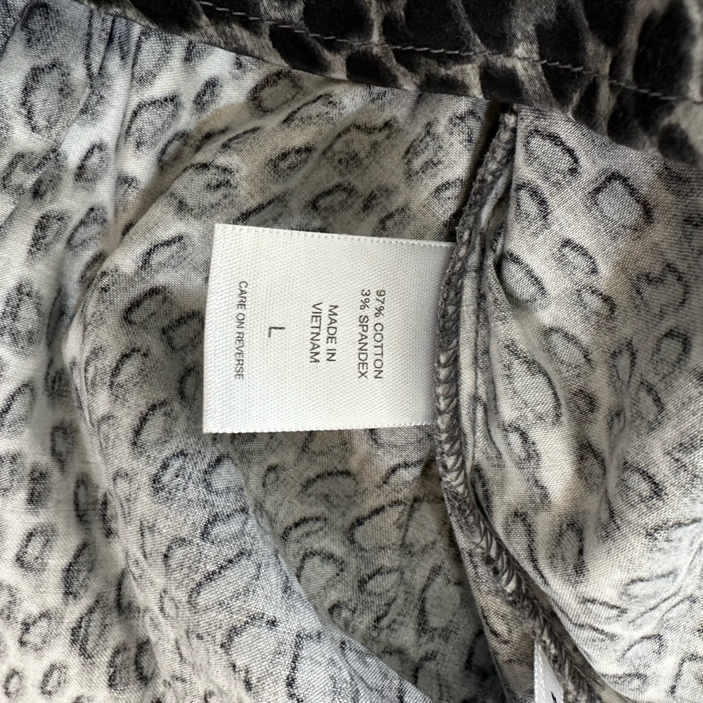New York & Company Animal Print Button Down Dress Blouse Shirt Size Large, New - Picture 13 of 16